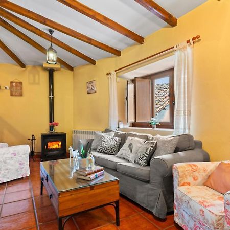 Casa Rural La Carrozal Senda Del Oso Orelleiru ภายนอก รูปภาพ