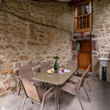 Casa Rural La Carrozal Senda Del Oso Orelleiru ภายนอก รูปภาพ