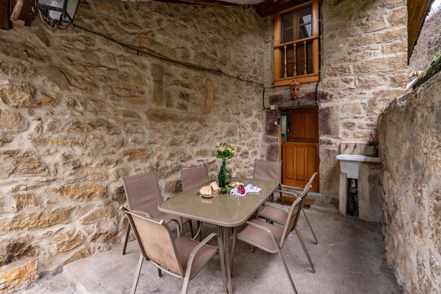 Casa Rural La Carrozal Senda Del Oso Orelleiru ภายนอก รูปภาพ
