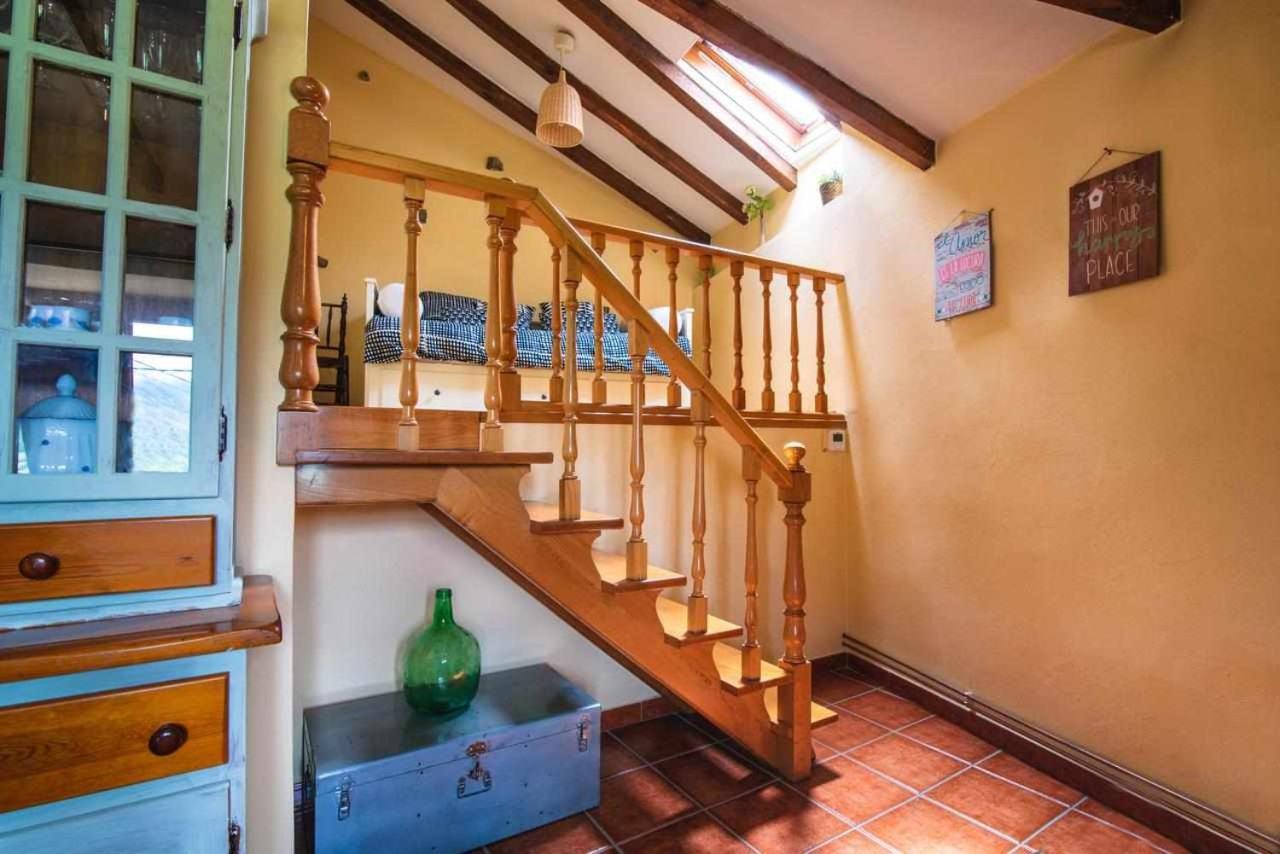 Casa Rural La Carrozal Senda Del Oso Orelleiru ภายนอก รูปภาพ