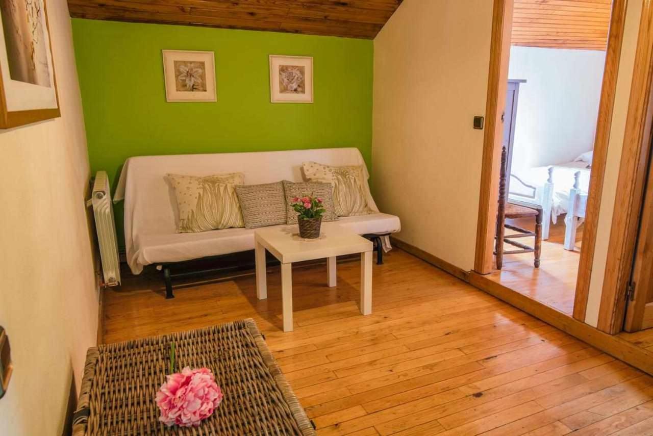 Casa Rural La Carrozal Senda Del Oso Orelleiru ภายนอก รูปภาพ