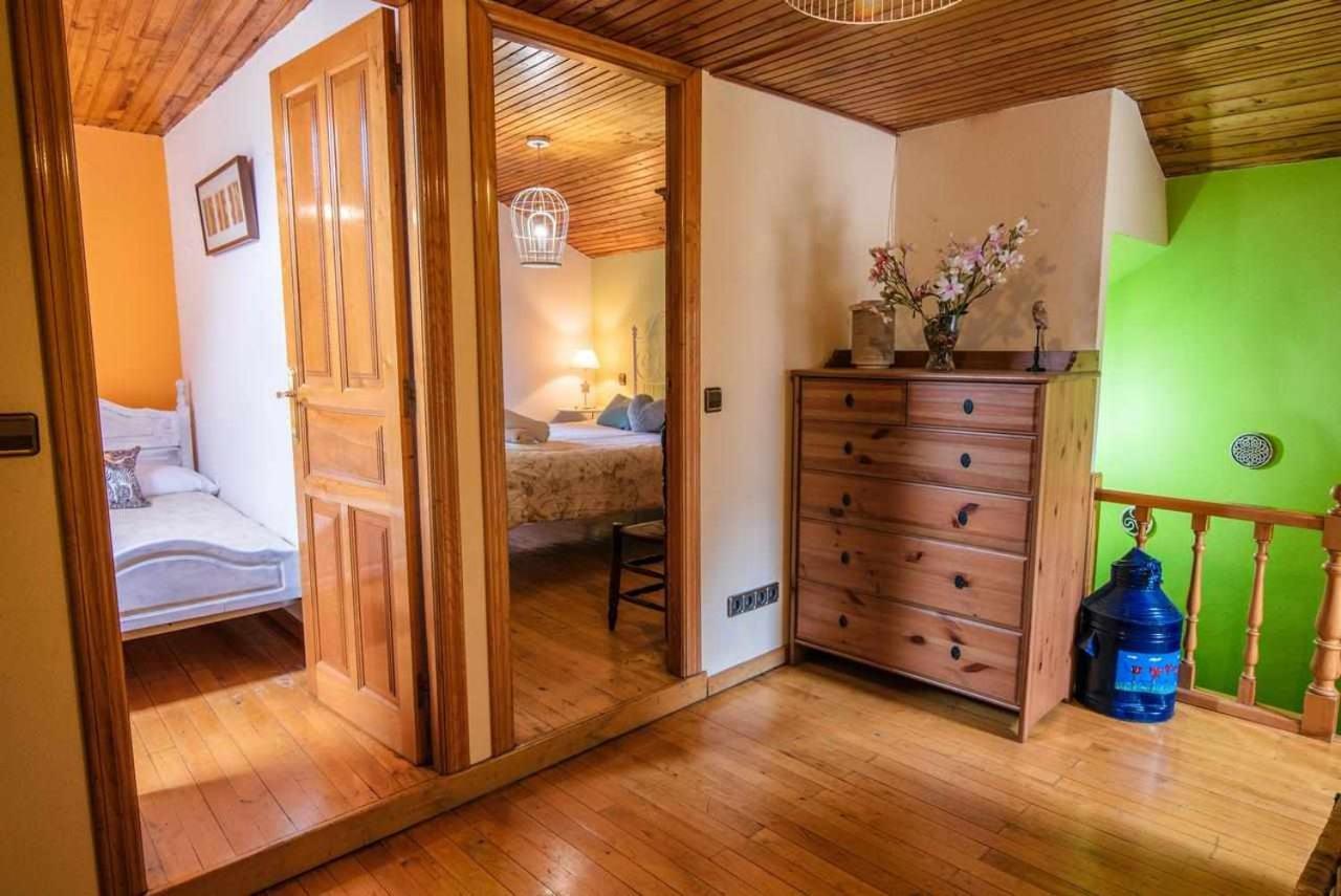 Casa Rural La Carrozal Senda Del Oso Orelleiru ภายนอก รูปภาพ