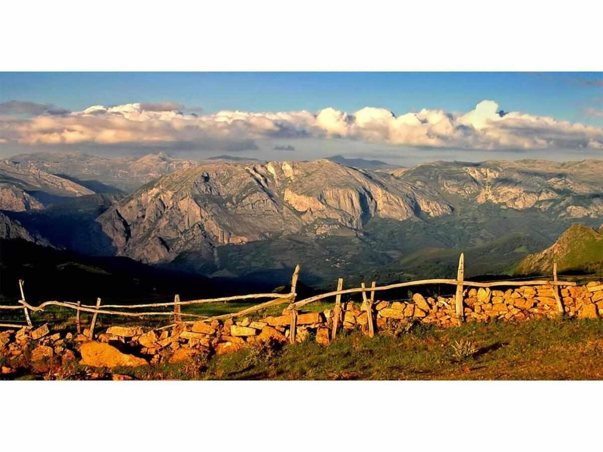 Casa Rural La Carrozal Senda Del Oso Orelleiru ภายนอก รูปภาพ