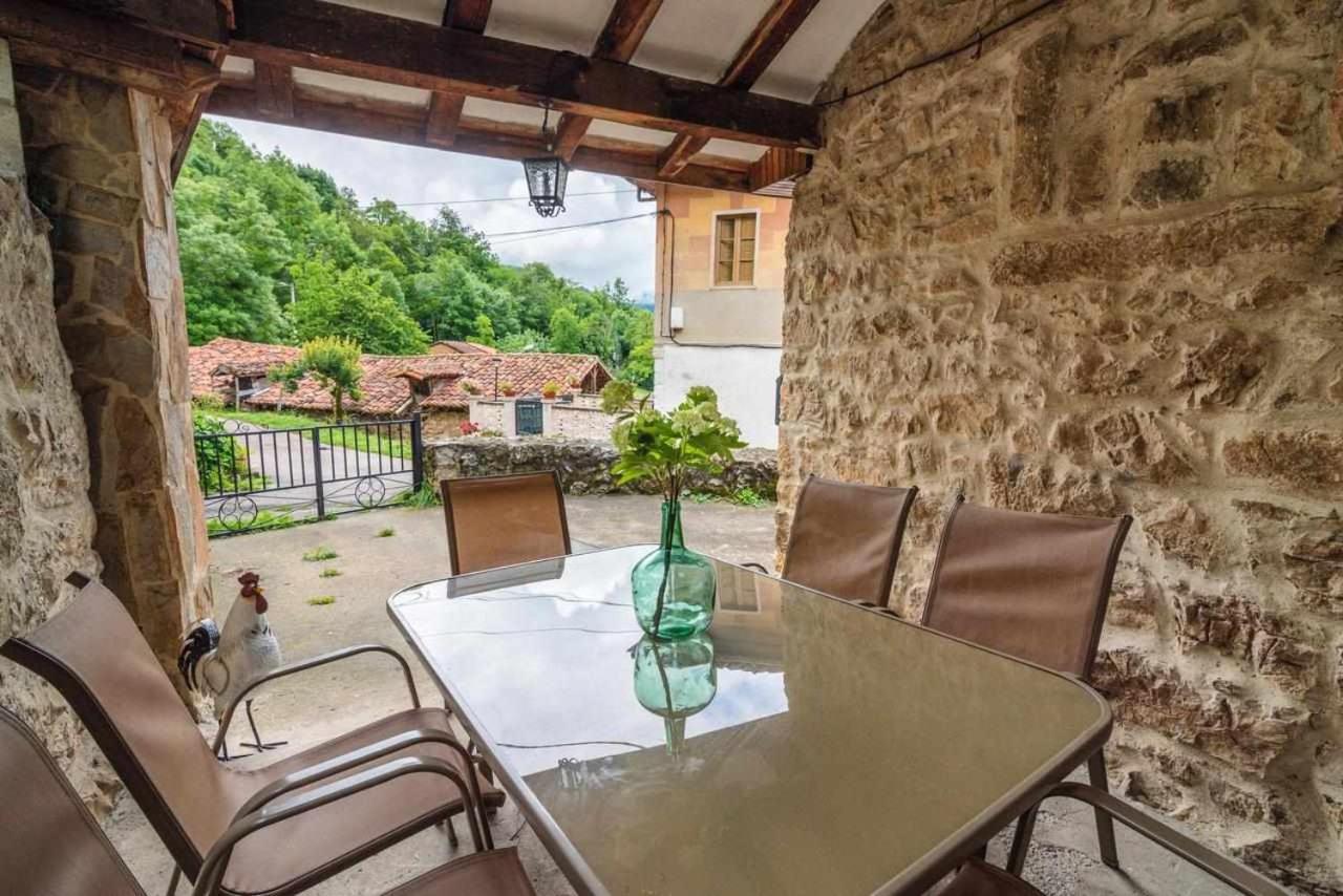 Casa Rural La Carrozal Senda Del Oso Orelleiru ภายนอก รูปภาพ